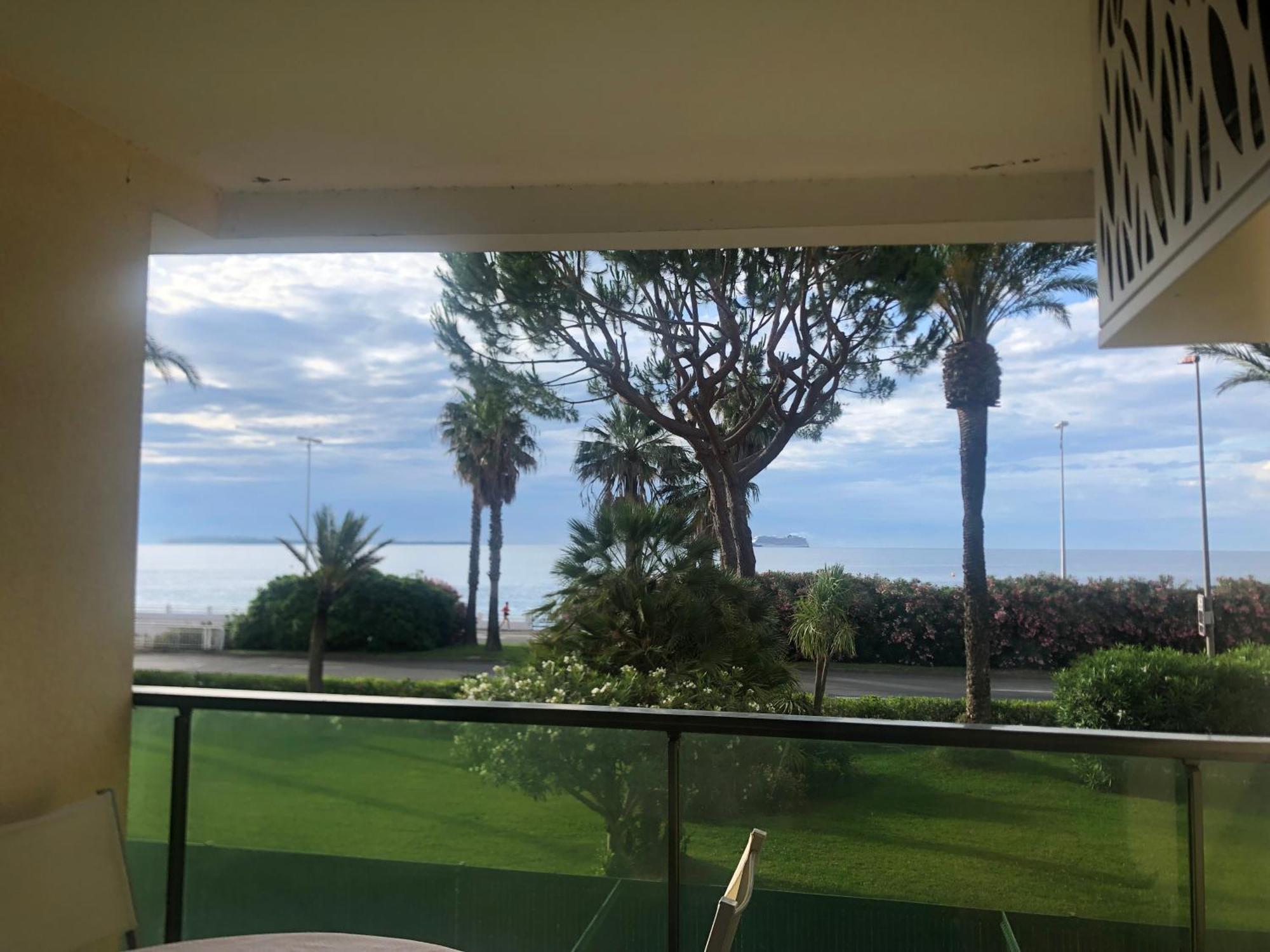 Cannes Terrace Beach Front & Sea View מראה חיצוני תמונה